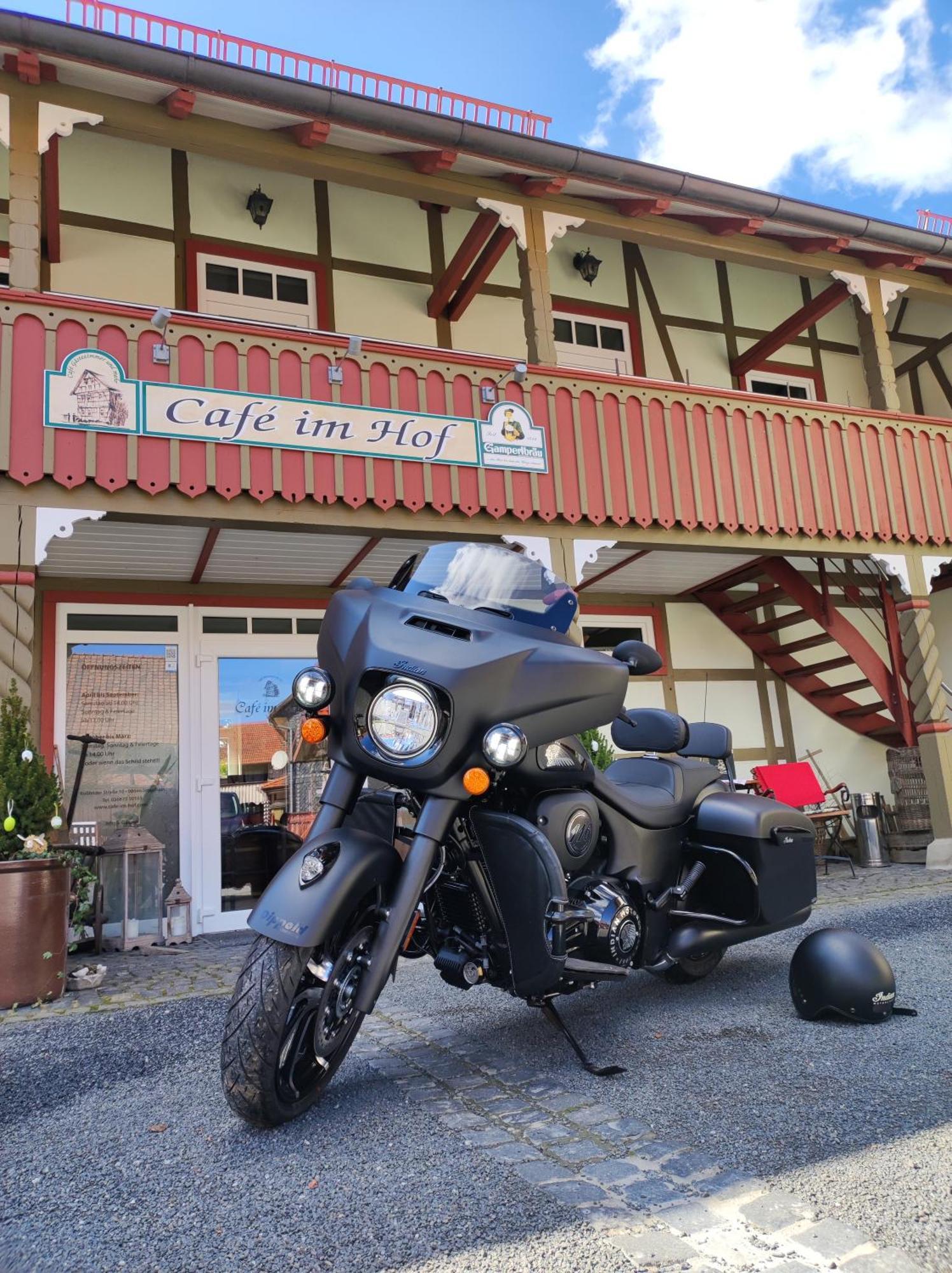 Cafe Im Hof- Bed & Breakfast Streufdorf Buitenkant foto