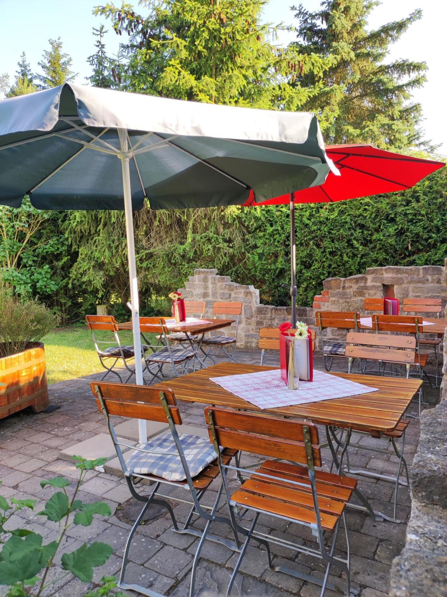 Cafe Im Hof- Bed & Breakfast Streufdorf Buitenkant foto