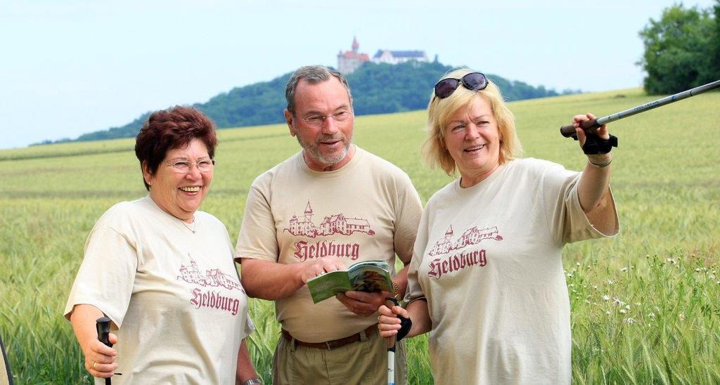 Cafe Im Hof- Bed & Breakfast Streufdorf Buitenkant foto