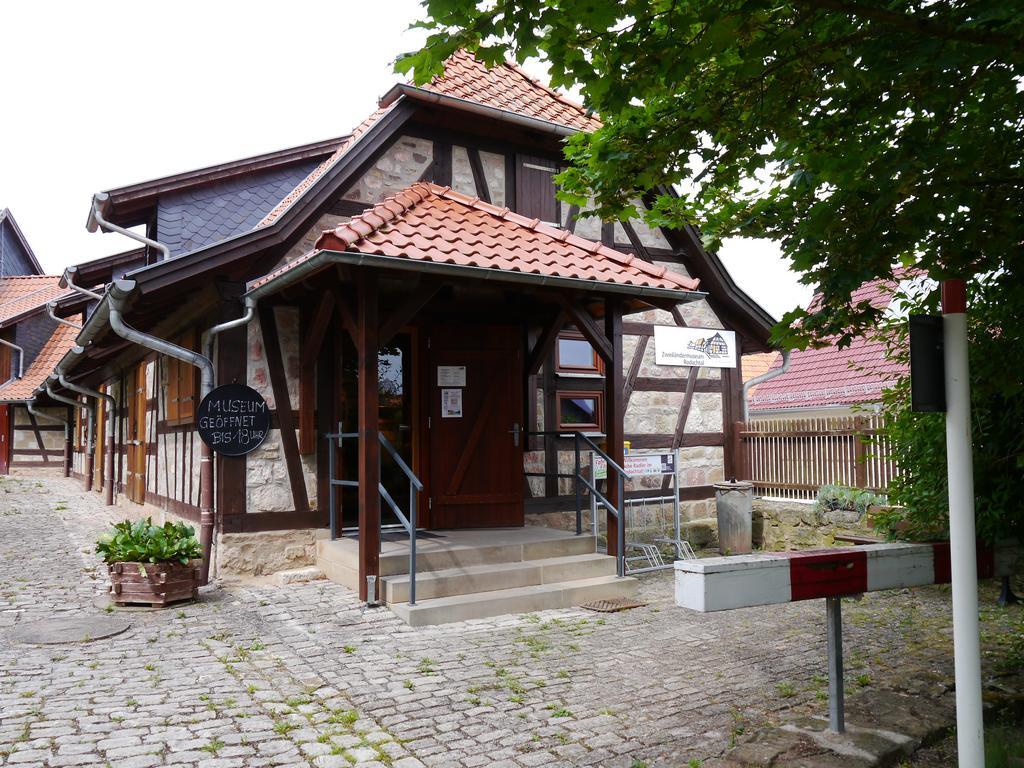 Cafe Im Hof- Bed & Breakfast Streufdorf Buitenkant foto