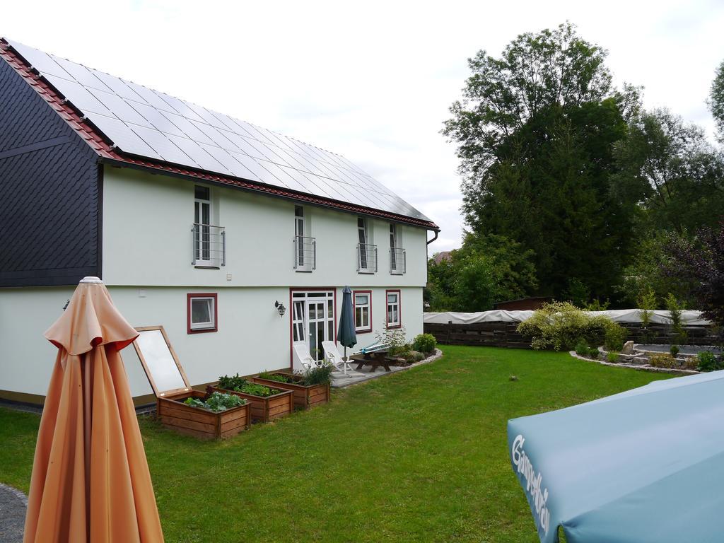 Cafe Im Hof- Bed & Breakfast Streufdorf Buitenkant foto
