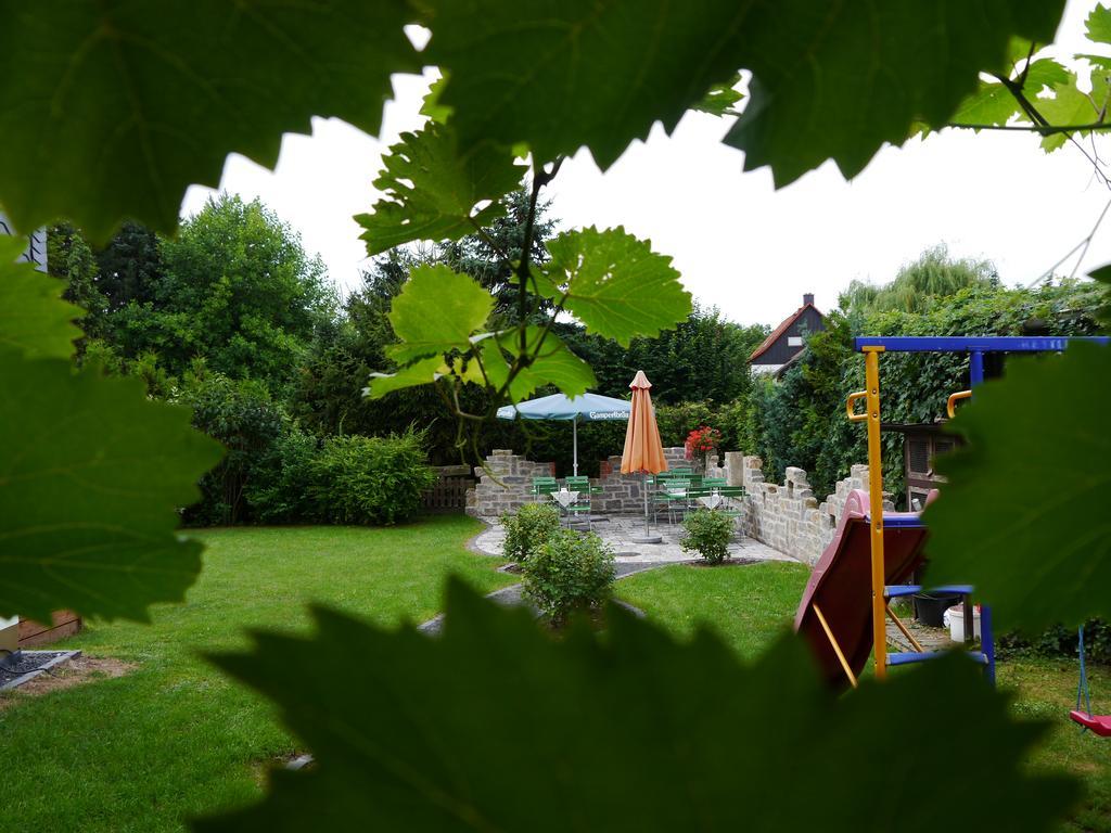 Cafe Im Hof- Bed & Breakfast Streufdorf Buitenkant foto