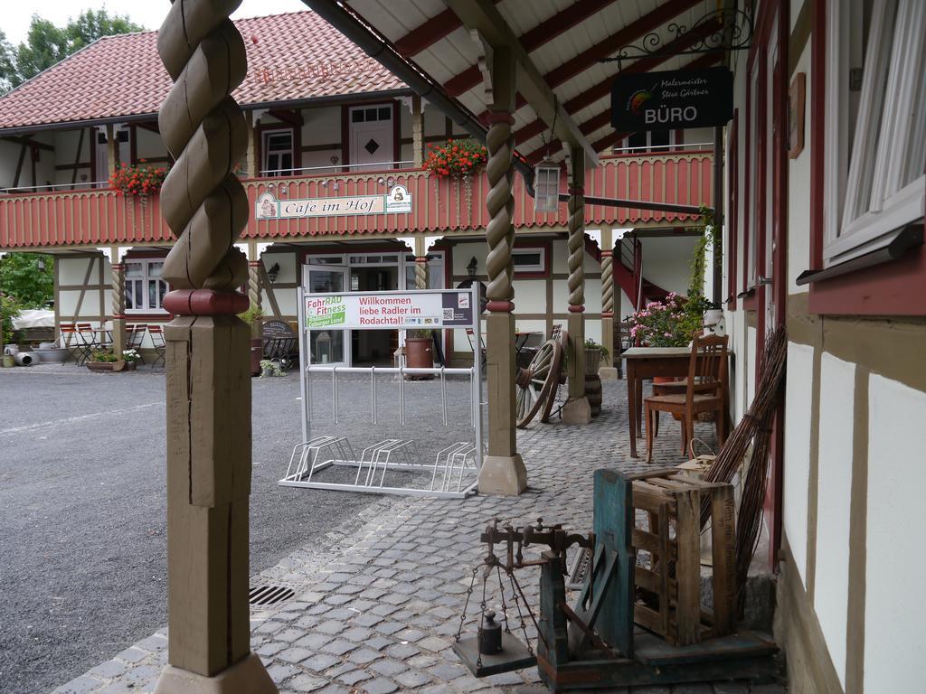 Cafe Im Hof- Bed & Breakfast Streufdorf Buitenkant foto
