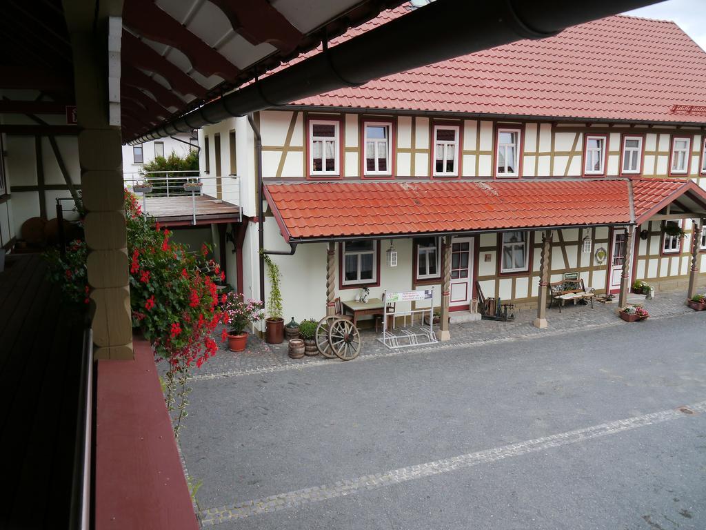 Cafe Im Hof- Bed & Breakfast Streufdorf Buitenkant foto