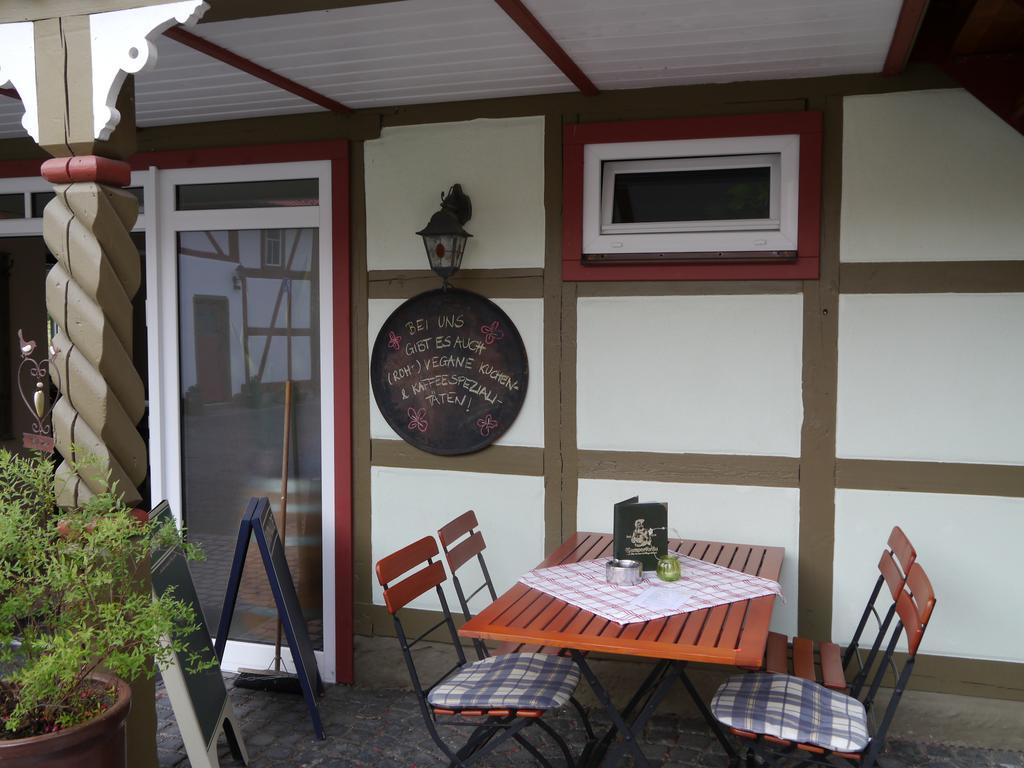 Cafe Im Hof- Bed & Breakfast Streufdorf Buitenkant foto