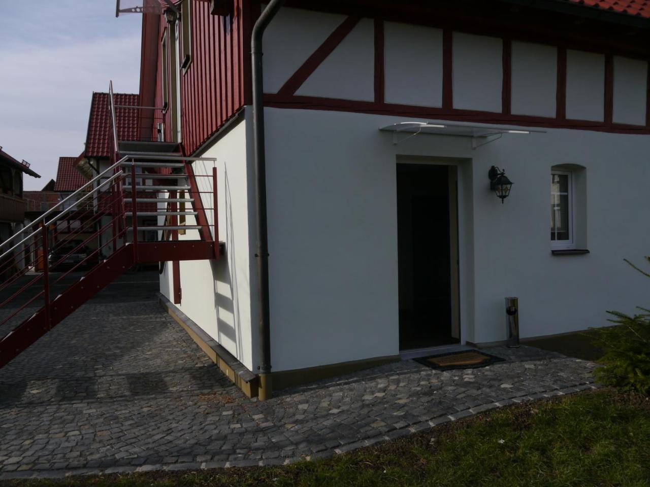 Cafe Im Hof- Bed & Breakfast Streufdorf Buitenkant foto
